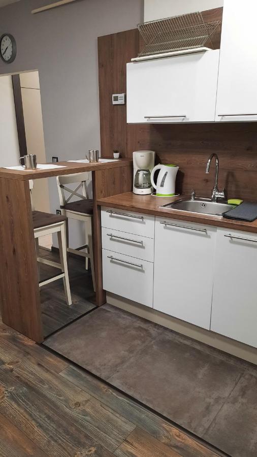 Pete Lajos Design Apartman Appartement Kaposvár Buitenkant foto